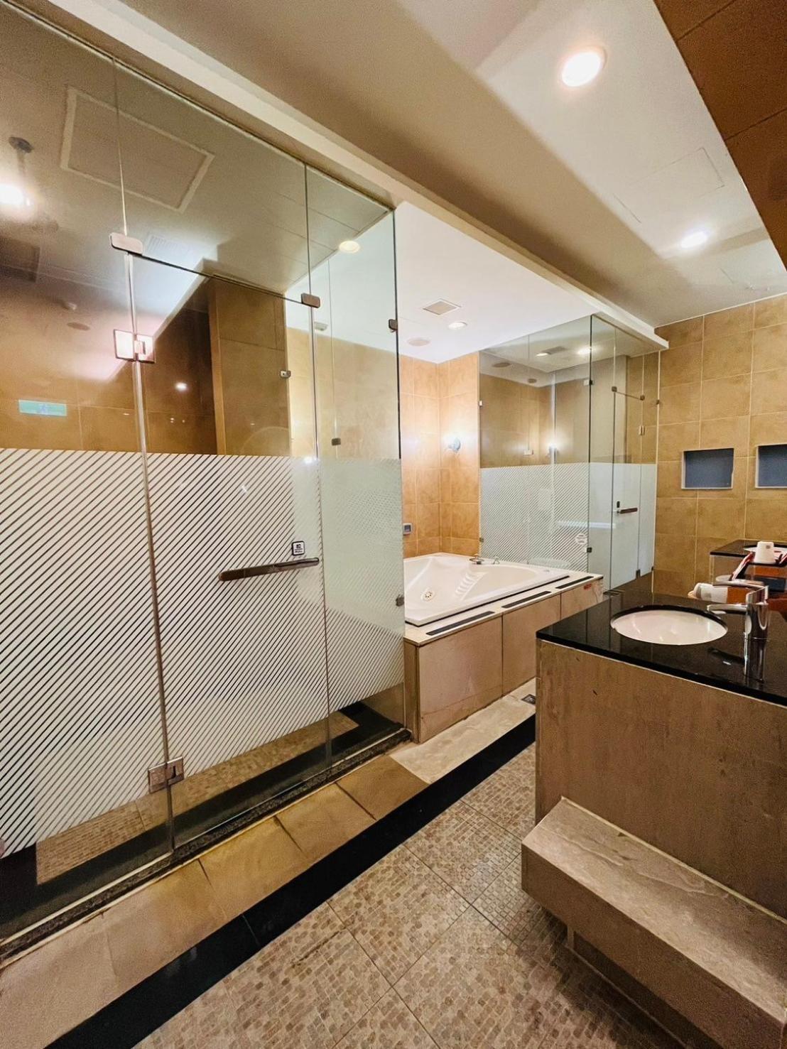 วอล์คเกอร์โมเทล Motel ไทเป ภายนอก รูปภาพ