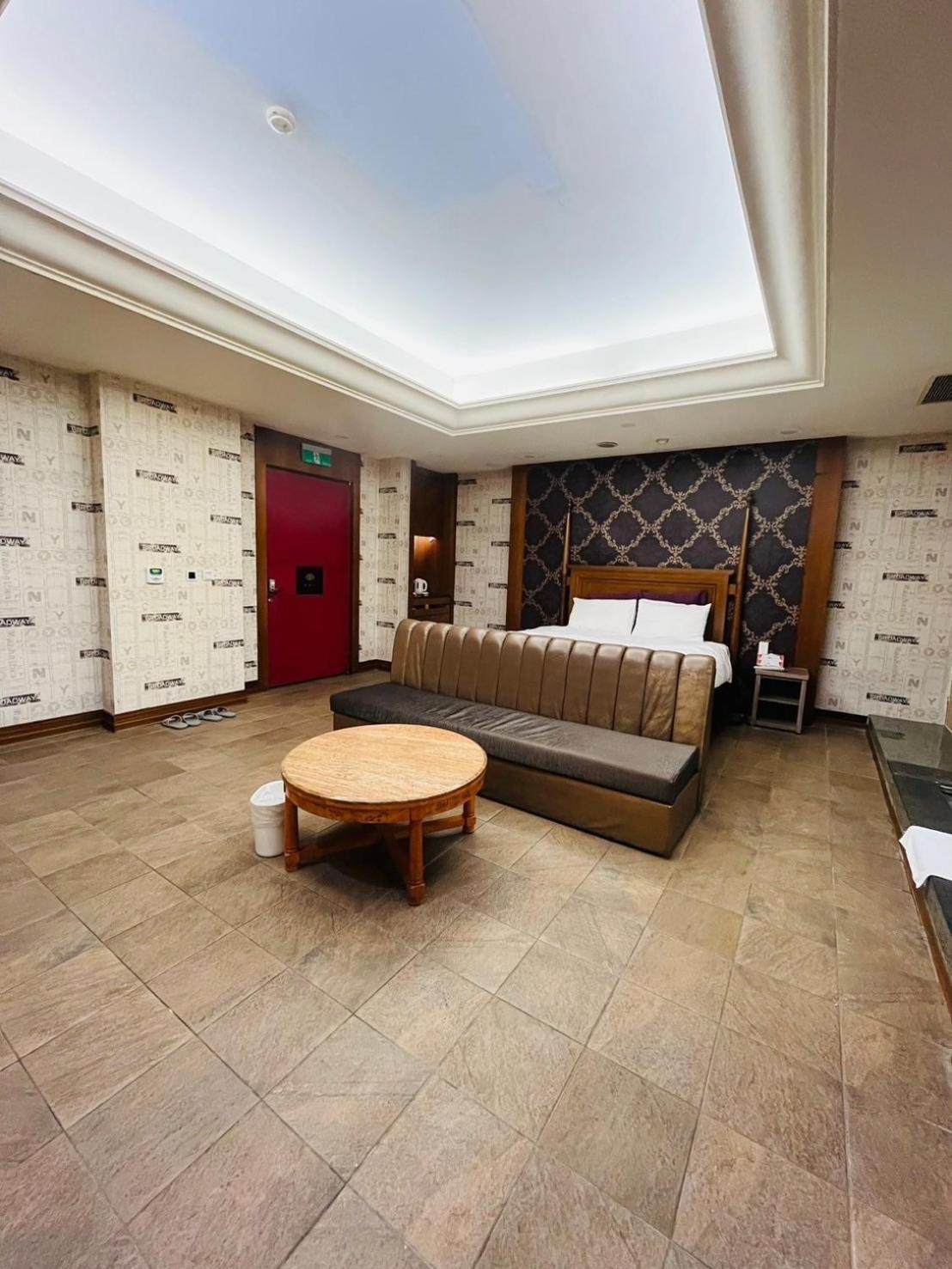 วอล์คเกอร์โมเทล Motel ไทเป ภายนอก รูปภาพ