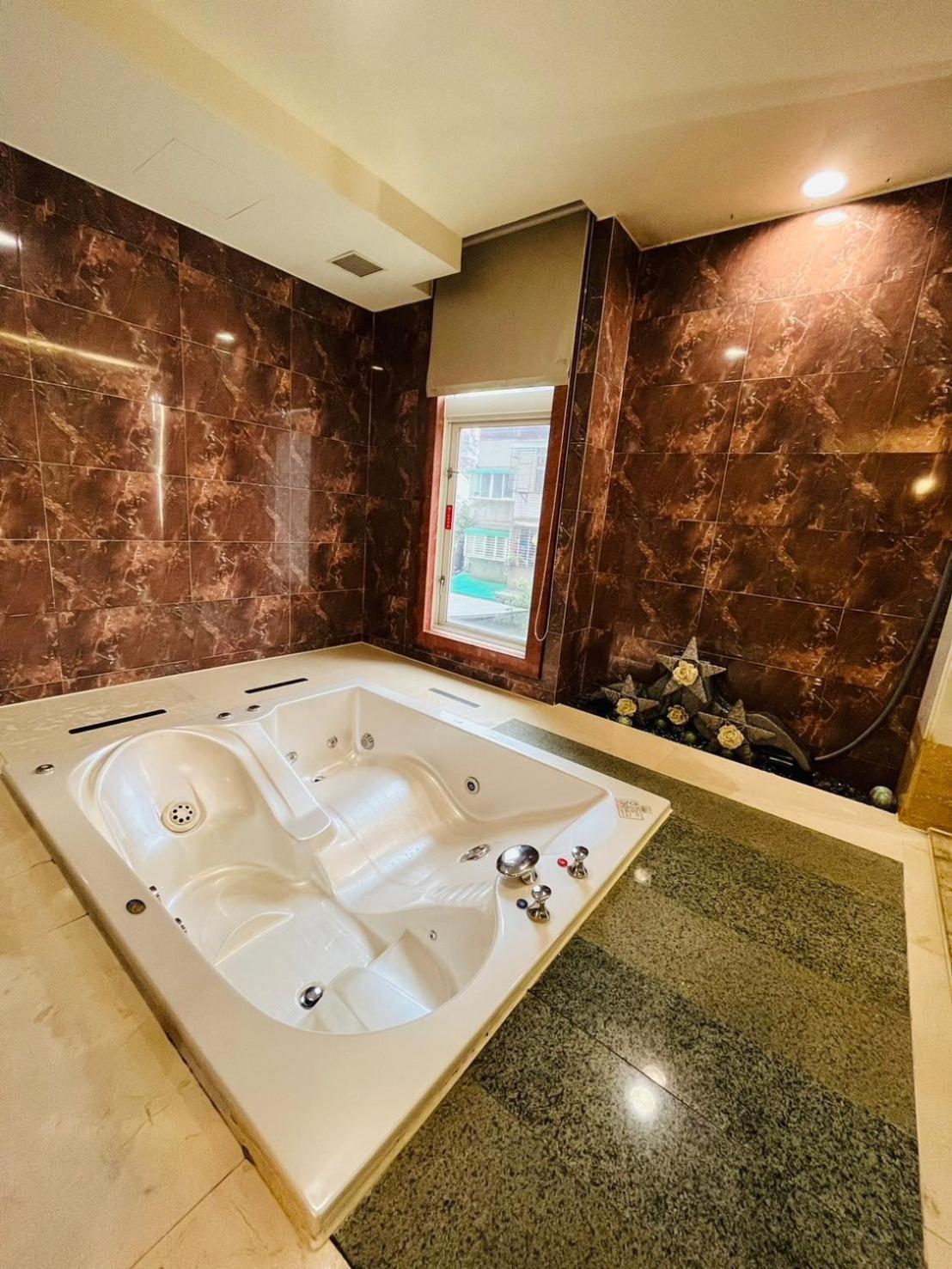วอล์คเกอร์โมเทล Motel ไทเป ภายนอก รูปภาพ