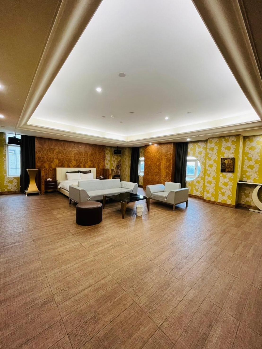 วอล์คเกอร์โมเทล Motel ไทเป ภายนอก รูปภาพ